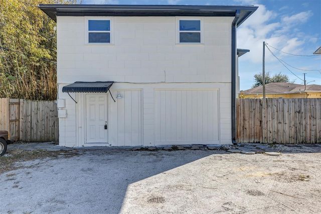 2027 30TH AVENUE N TOP UNIT, St Petersburg, FL 33713
