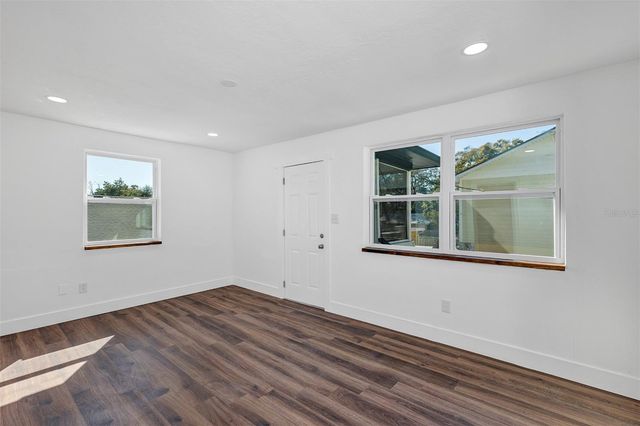 2027 30TH AVENUE N TOP UNIT, St Petersburg, FL 33713