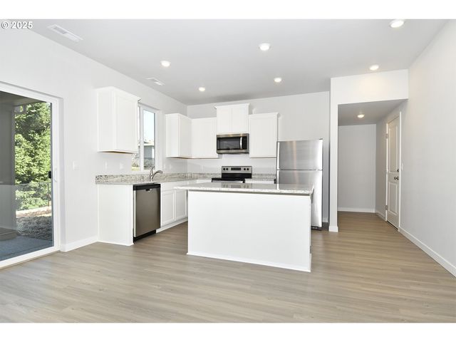 5325 Ne 69TH Cir, Vancouver, WA 98661