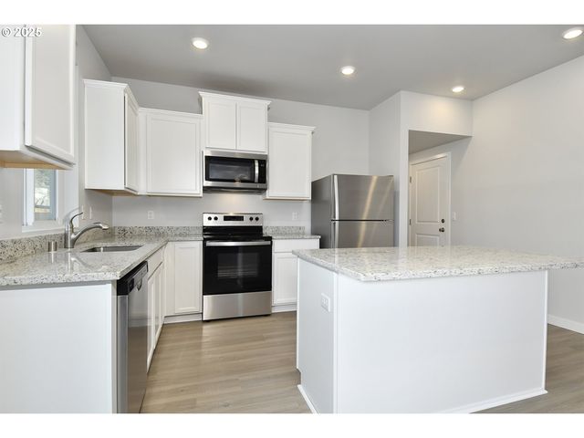 5325 Ne 69TH Cir, Vancouver, WA 98661