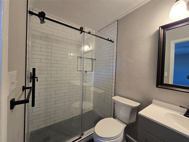 8810 Springmail Circle CIR A, Austin, TX 78729