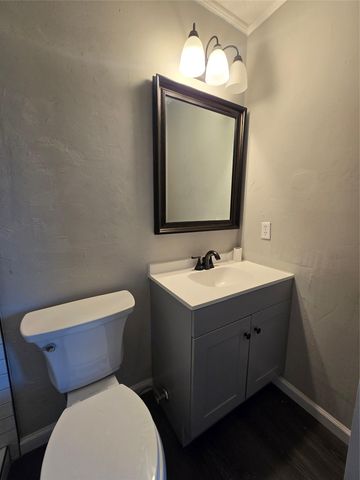 8810 Springmail Circle CIR A, Austin, TX 78729