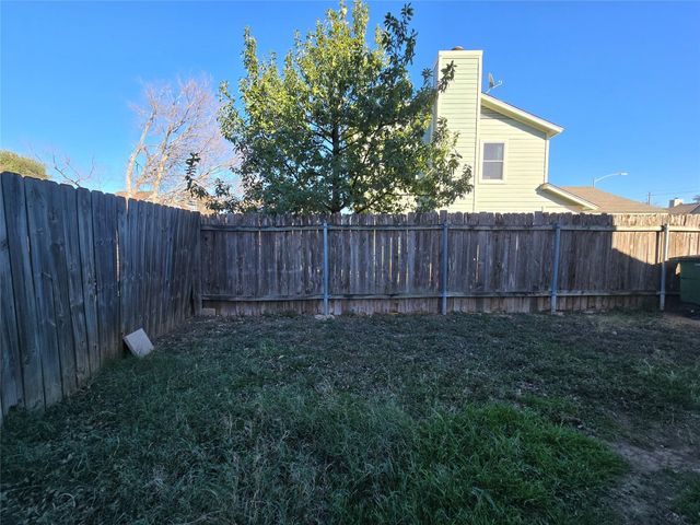 8810 Springmail Circle CIR A, Austin, TX 78729