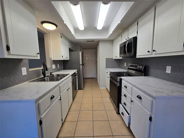 8810 Springmail Circle CIR A, Austin, TX 78729