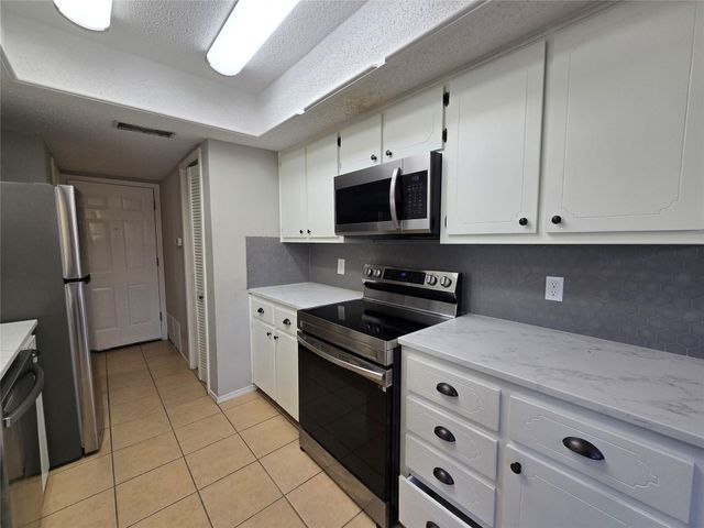 8810 Springmail Circle CIR A, Austin, TX 78729