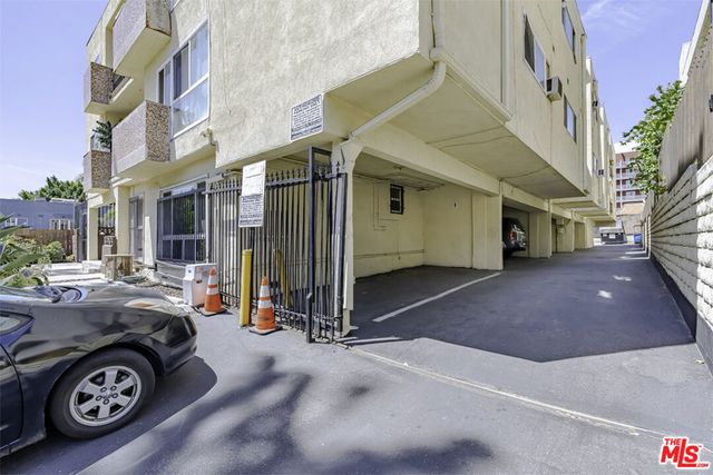 741 S Hobart Boulevard 13, Los Angeles, CA 90005