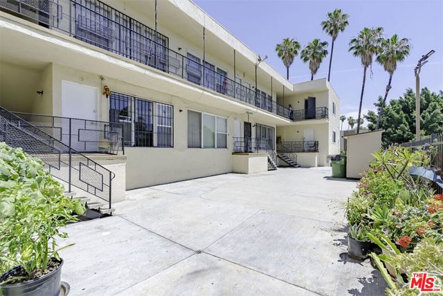 741 S Hobart Boulevard 13, Los Angeles, CA 90005