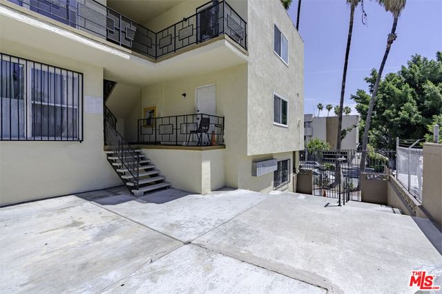 741 S Hobart Boulevard 13, Los Angeles, CA 90005