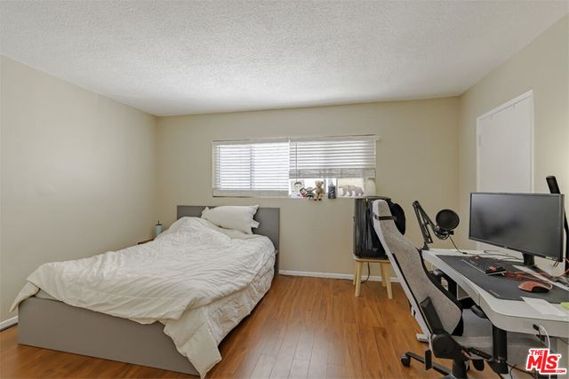 741 S Hobart Boulevard 13, Los Angeles, CA 90005