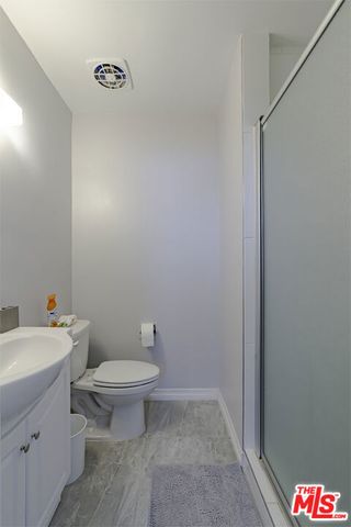 741 S Hobart Boulevard 13, Los Angeles, CA 90005