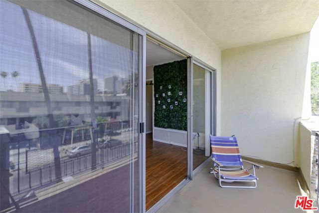 741 S Hobart Boulevard 13, Los Angeles, CA 90005