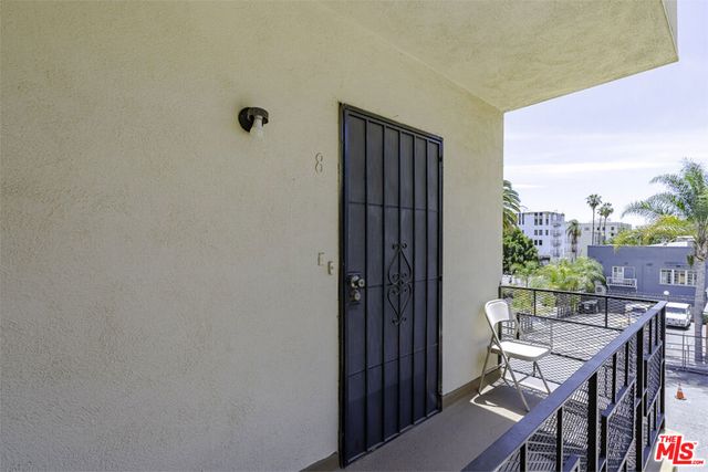 741 S Hobart Boulevard 13, Los Angeles, CA 90005