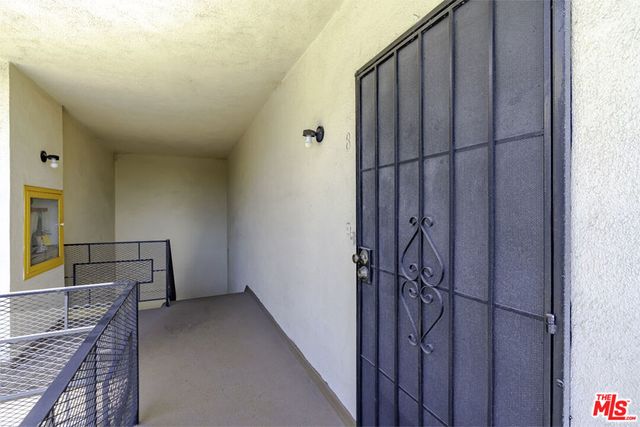 741 S Hobart Boulevard 13, Los Angeles, CA 90005