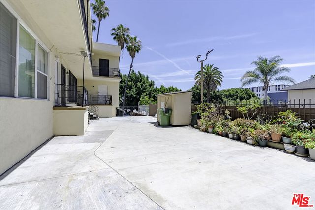 741 S Hobart Boulevard 13, Los Angeles, CA 90005