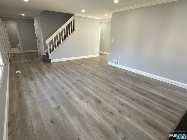 44 Southerland Drive, Mahwah, NJ 07430