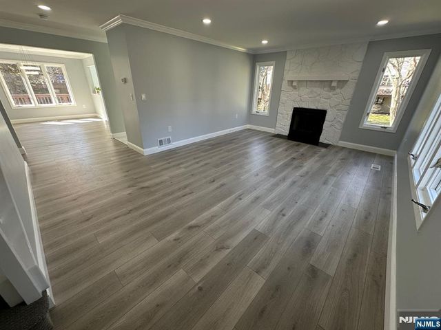 44 Southerland Drive, Mahwah, NJ 07430