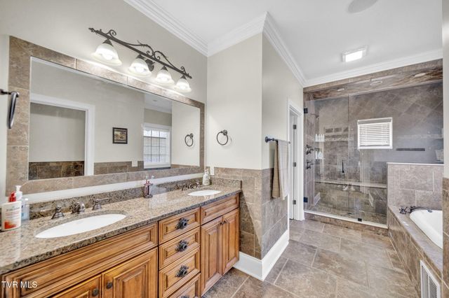 301 Sunset Ridge Court, Johnson City, TN 37601