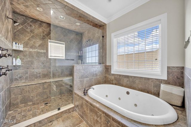 301 Sunset Ridge Court, Johnson City, TN 37601
