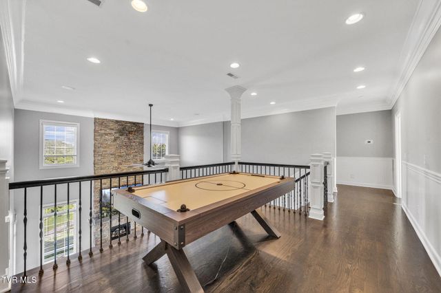 301 Sunset Ridge Court, Johnson City, TN 37601