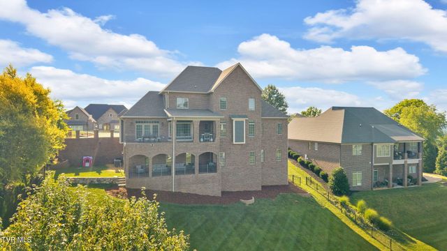 301 Sunset Ridge Court, Johnson City, TN 37601
