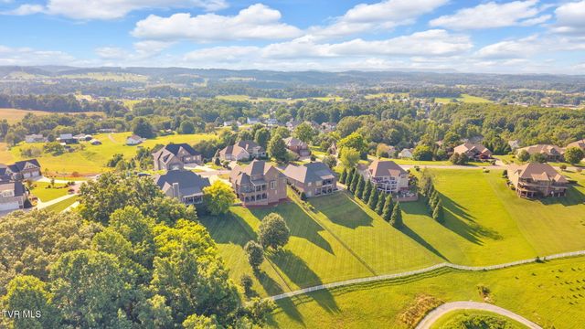 301 Sunset Ridge Court, Johnson City, TN 37601