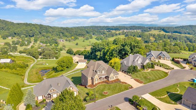 301 Sunset Ridge Court, Johnson City, TN 37601