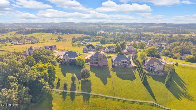 301 Sunset Ridge Court, Johnson City, TN 37601