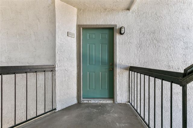 2060 CASCADES BOULEVARD 202, Kissimmee, FL 34741