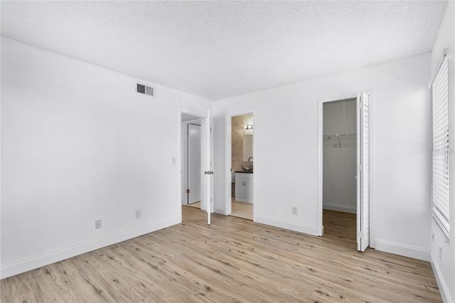 2060 CASCADES BOULEVARD 202, Kissimmee, FL 34741