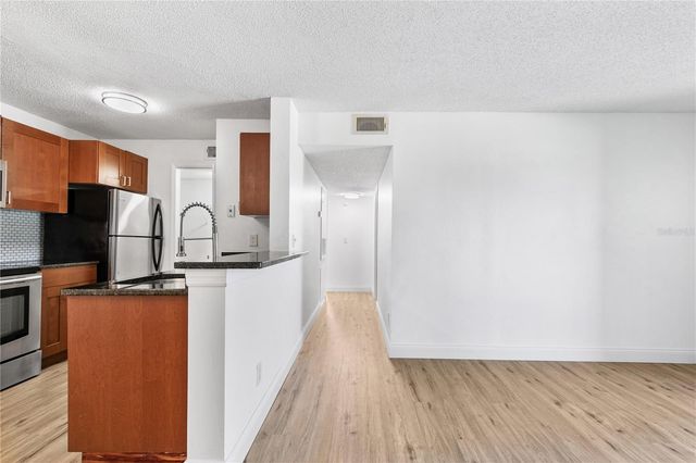 2060 CASCADES BOULEVARD 202, Kissimmee, FL 34741