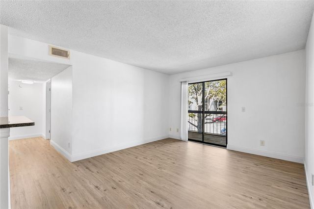 2060 CASCADES BOULEVARD 202, Kissimmee, FL 34741