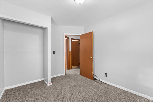 16032 Knobhill Drive, Linden, MI 48451