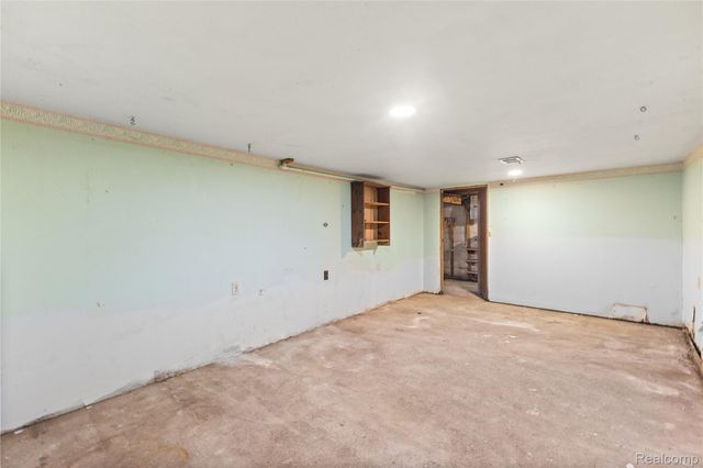 16032 Knobhill Drive, Linden, MI 48451