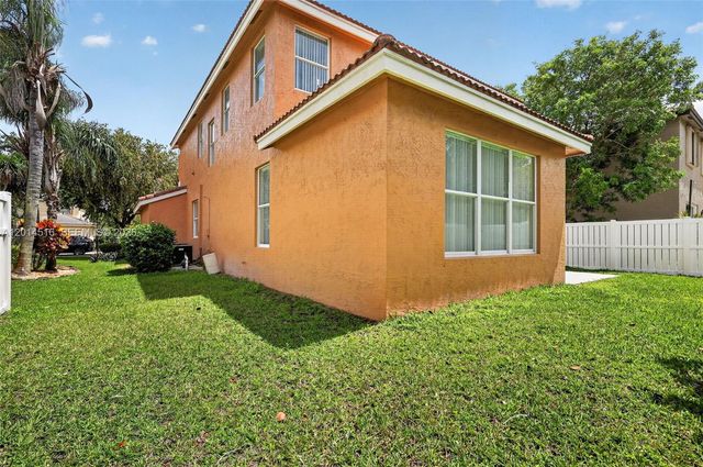 16398 SW 27th St, Miramar, FL 33027