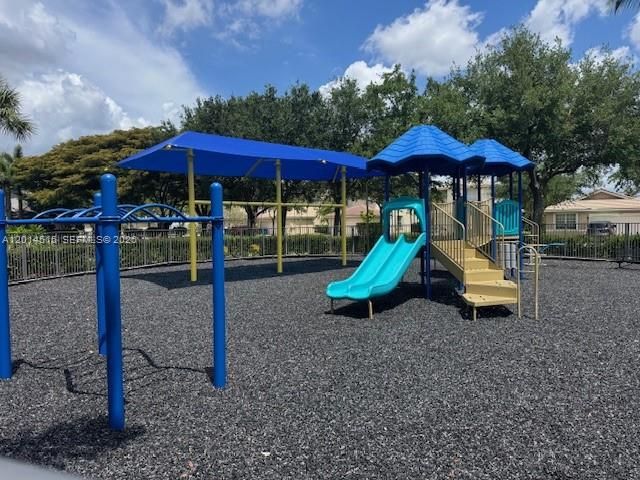 16398 SW 27th St, Miramar, FL 33027