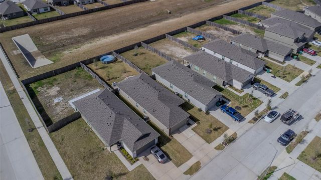 10507 Vinca Minor Lane, Houston, TX 77016