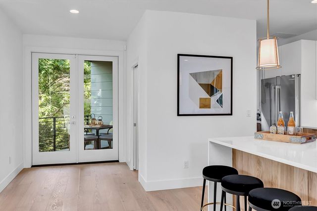 427 102nd Avenue SE, Bellevue, WA 98004