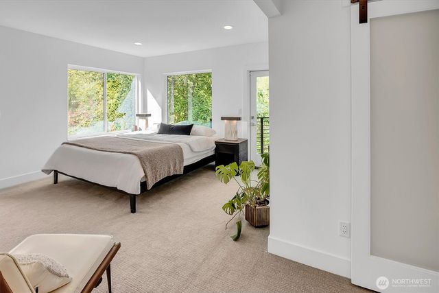 427 102nd Avenue SE, Bellevue, WA 98004