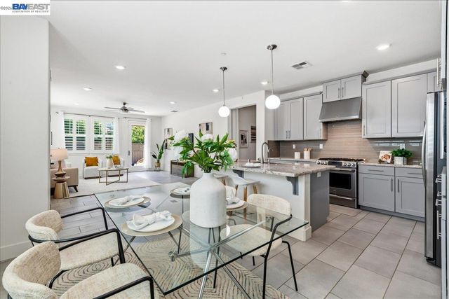 4052 Knightstown St, Dublin, CA 94568