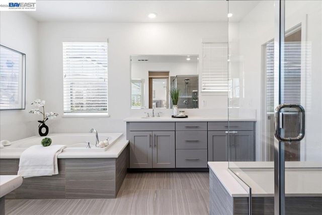 4052 Knightstown St, Dublin, CA 94568