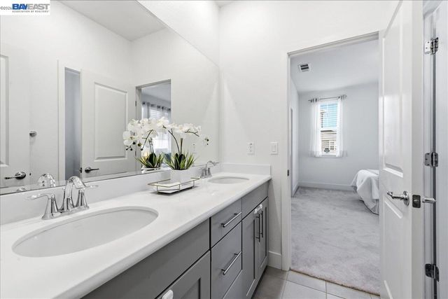 4052 Knightstown St, Dublin, CA 94568