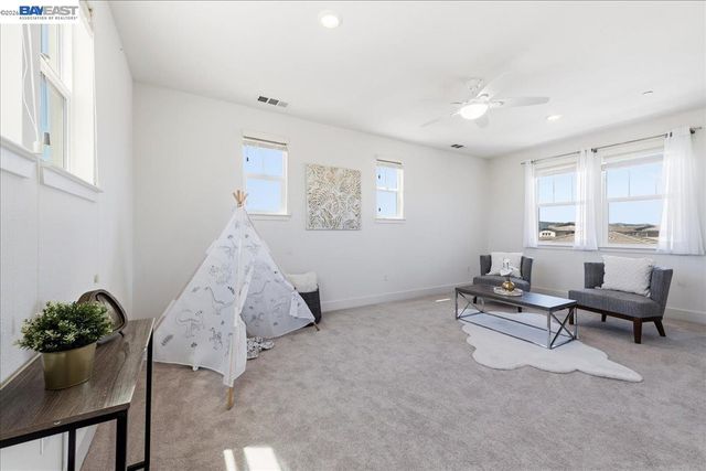 4052 Knightstown St, Dublin, CA 94568