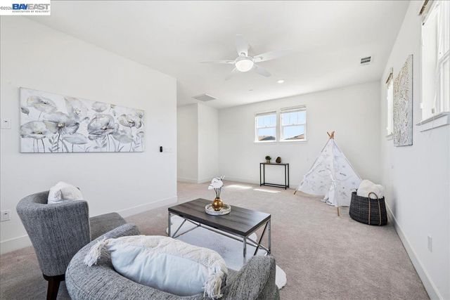 4052 Knightstown St, Dublin, CA 94568
