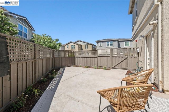 4052 Knightstown St, Dublin, CA 94568
