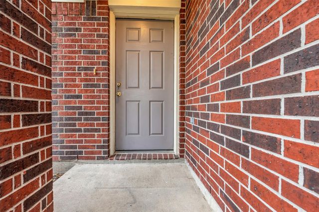 9327 Delicado Drive, Humble, TX 77396