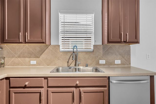 9327 Delicado Drive, Humble, TX 77396