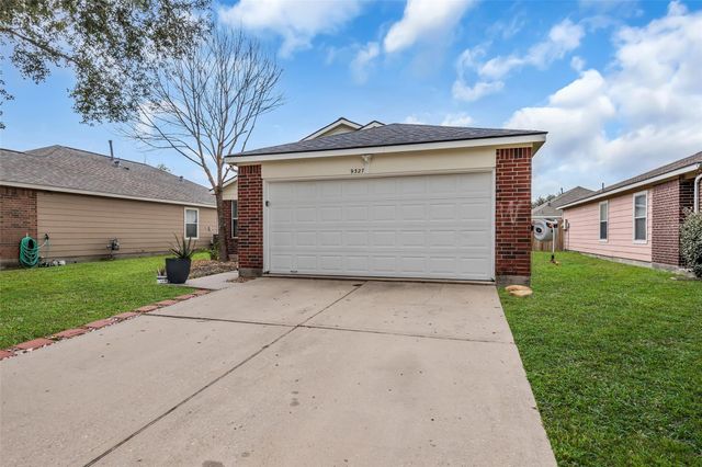 9327 Delicado Drive, Humble, TX 77396