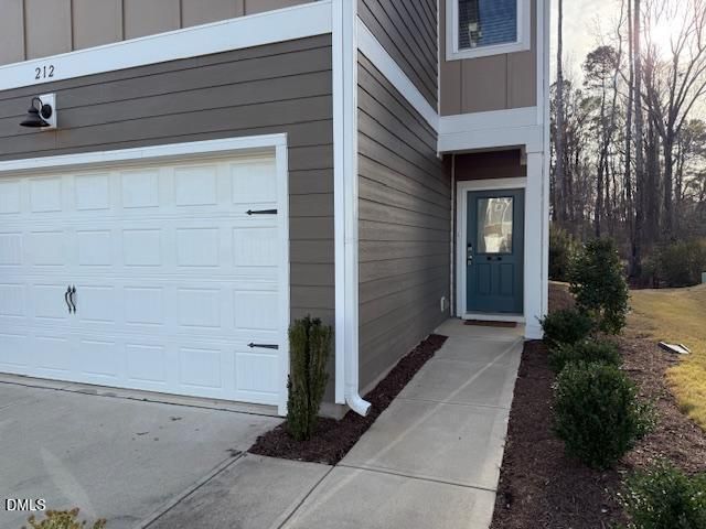 212 Brook Farm Lane, Fuquay Varina, NC 27526