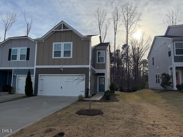 212 Brook Farm Lane, Fuquay Varina, NC 27526