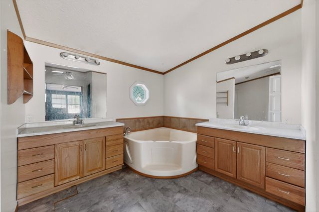 154 Shelby Circle, Red Oak, TX 75154